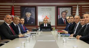 Vali Koç Eğitim Çalışmalarını Masaya Yatırdı