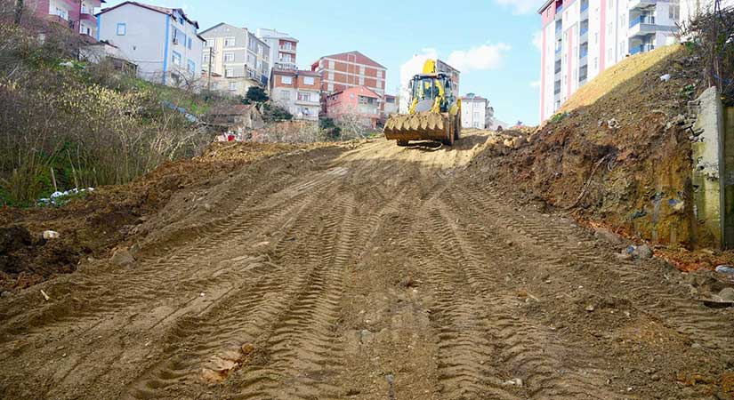 Aksu Hürriyet’te yeni bağlantı yolu açılıyor
