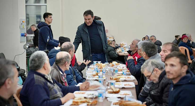 Başkan Köse vatandaşlarla iftar açtı