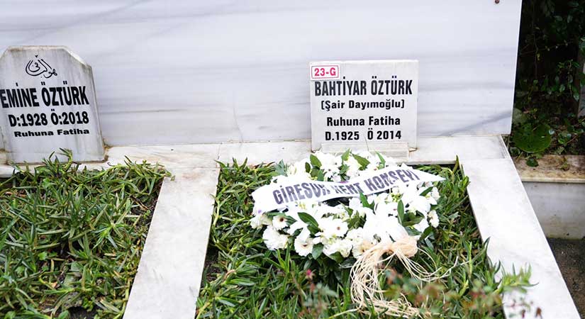 Şair Bahtiyar Öztürk Mezarı Başında Anıldı