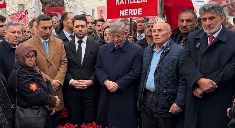 Burak Akburak’tan Yazıcıoğlu’nun kabrine anlamlı ziyaret