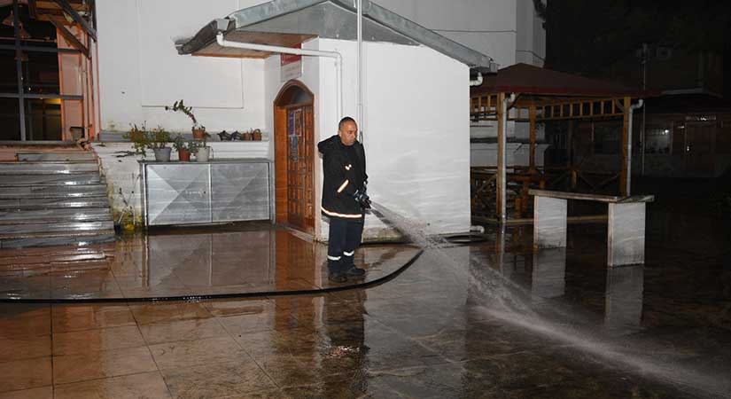 Giresun’da cami avlularına hijyen dokunuşu