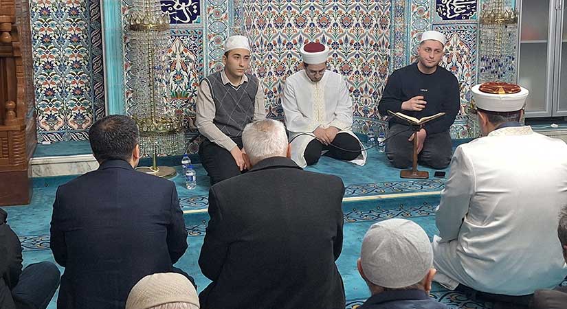 Espiye’de Kadir Gecesi camiler doldu taştı