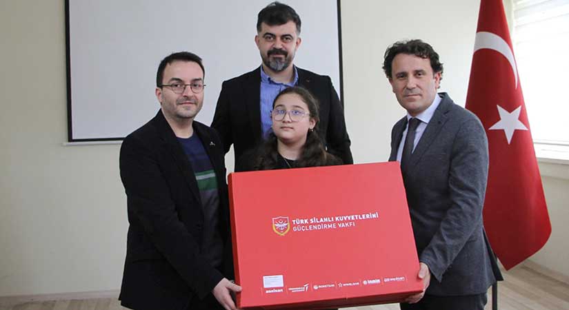 Tirebolulu Öğrenciler Yarışmada Dereceye Girdi