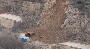 Kürtün–Tirebolu Yolunda Heyelan Endişesi Büyüyor