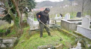 Giresun’da mezarlıklarda kapsamlı temizlik seferberliği