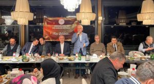 Nazım Elmas İftar Sofrasında Sağlık Personeliyle Buluştu