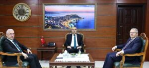 Vali Koç, Milli Eğitim yöneticilerini makamında ağırladı