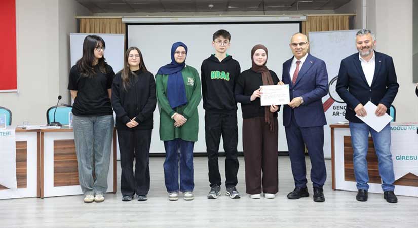 “İnsan kalabilmek en zor şey” mesajı Giresun’da yankılandı