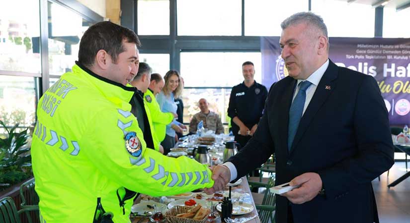 Başkan Sıbıç polisle buluştu: “Gece gündüz yanınızdayız”