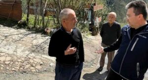 Başkan Özden mahalle mahalle projeleri inceledi