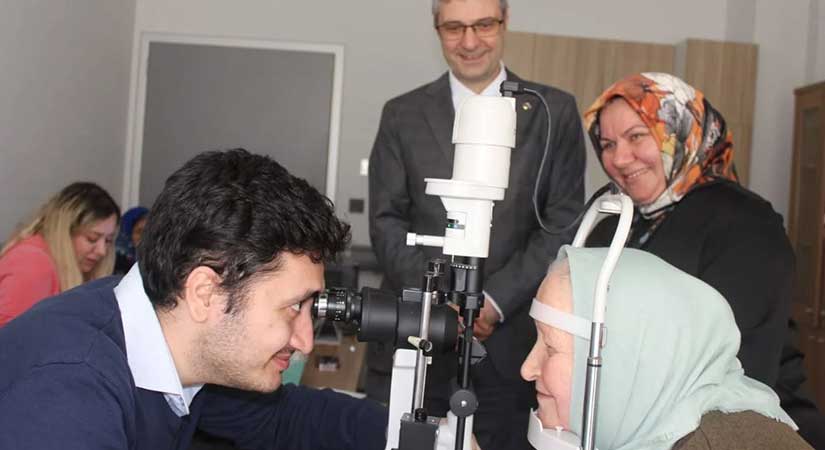 671 hasta uzman hekimle buluştu