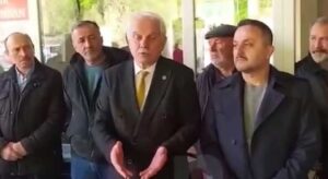 Nazım Elmas Sekü’de protestoyla karşılaştı