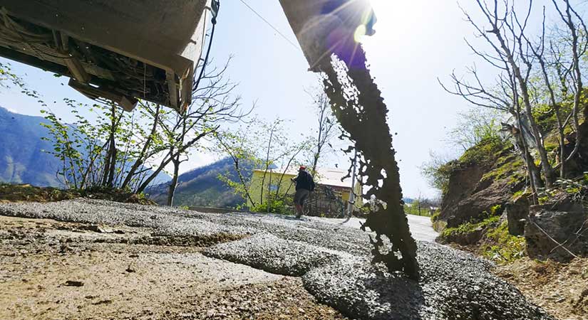 İl Özel İdaresi 13 bin metre beton yol yaptı