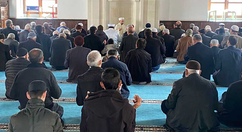 Kahramanmaraş için gıyabi cenaze namazı kılındı