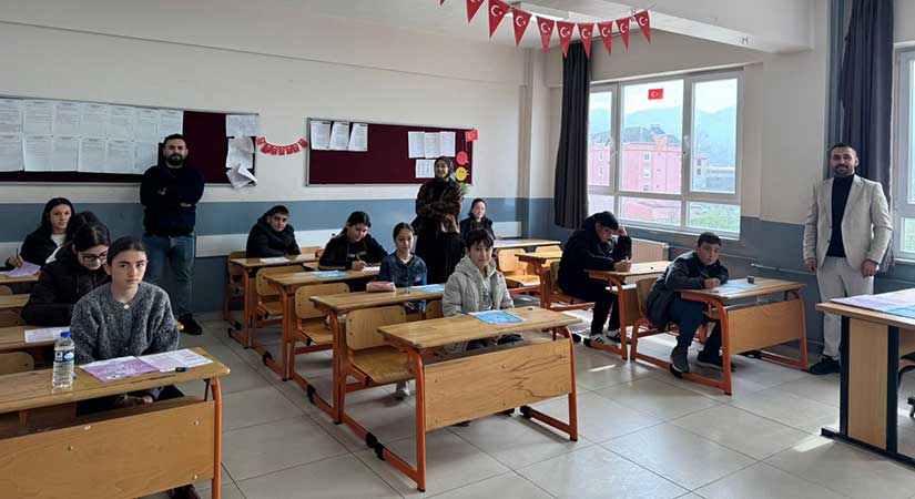 Espiye’de “Kitap Kurdu” Yarışmasına Yoğun Katılım