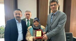 Karasakal ailesinden 4 cihaz bağışı