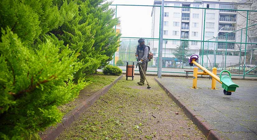 Giresun’da parklar temizleniyor, bakım sürüyor