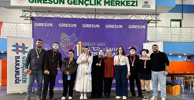 Tiyatro Sıfır Giresun’da zirveye çıktı