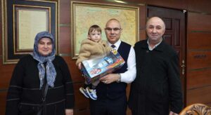 Vali Koç şehit ailesine ‘devlet yanınızda’ dedi