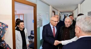 Vali Koç aile sağlığı merkezinde inceleme yaptı