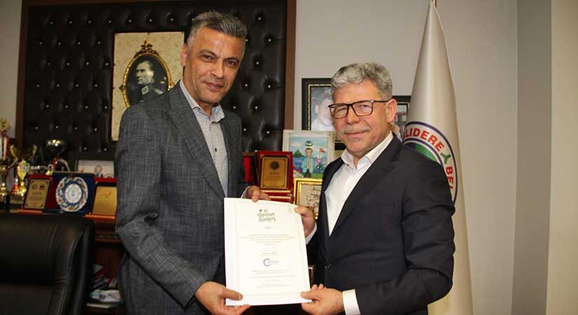 Başkan İbaş’a İstanbul çağrısı