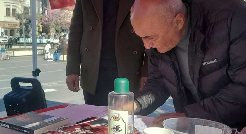 Yeniden Refah Giresun’da imza seferberliği başlattı