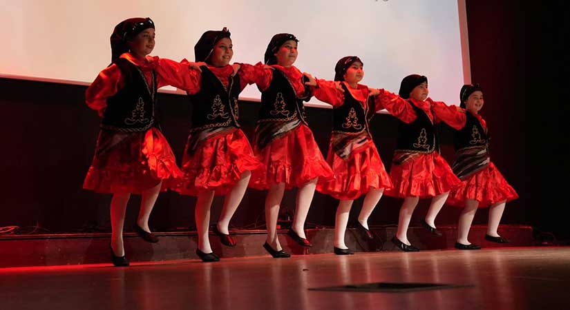 Çocuk Akademileri yıl sonu gösterisine büyük ilgi