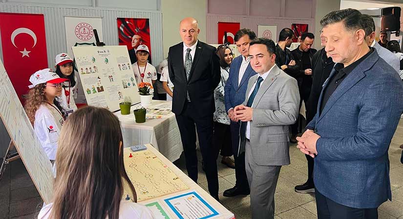 Espiye’de bilim fuarına yoğun ilgi