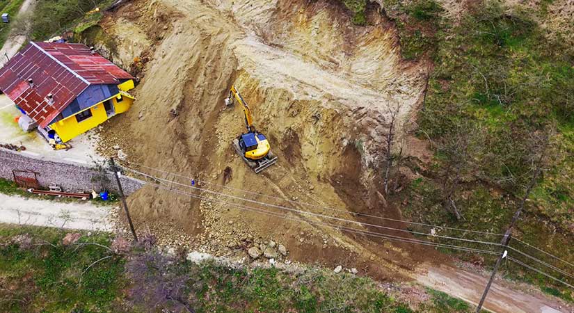 Espiye’de yollar yeniden açıldı