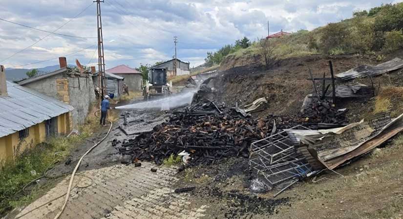 Odunluk yangını korkuttu