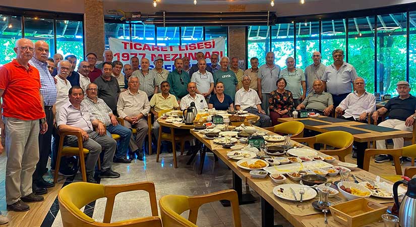 Ticaret Lisesi mezunları hasret giderdi