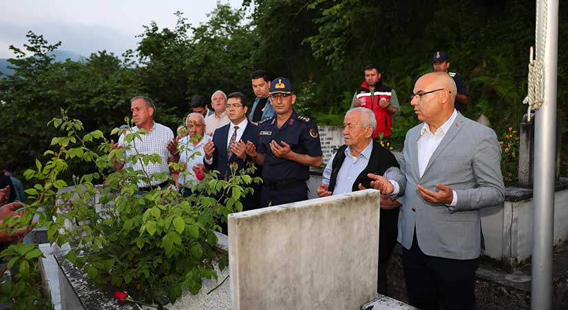 Vali Koç’tan şehit ailesine anlamlı buluşma