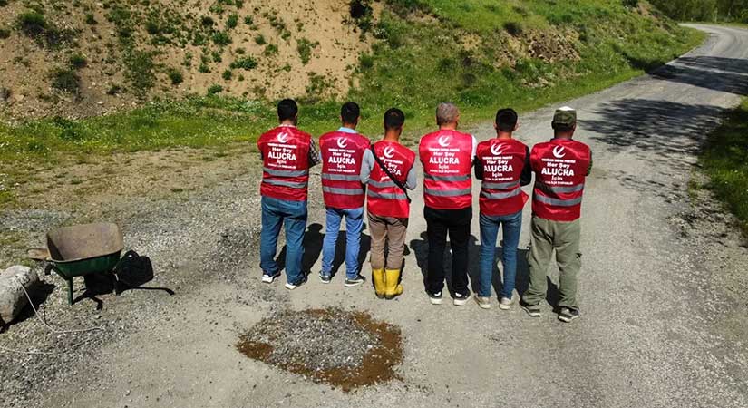 Lo taşıyla yol protestosu