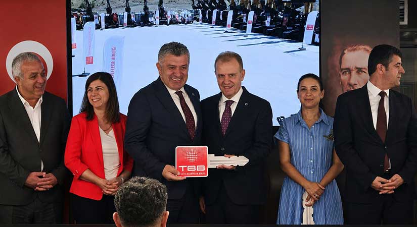 Bulancak’a yeni ekskavatör hibesi