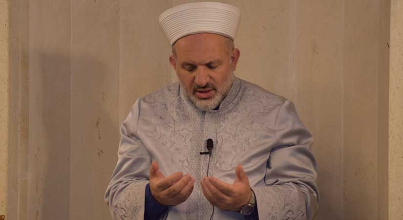 Giresun’da şehitler için sabah namazında dua