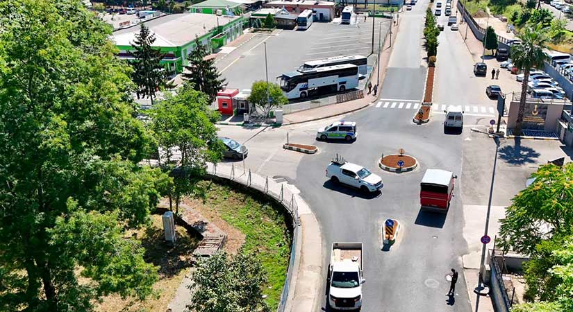 Teyyaredüzü’nde iki yeni dönel kavşak hizmete girdi