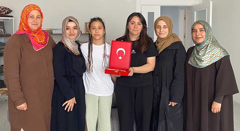Müftülükten şehit ailesine anlamlı ziyaret