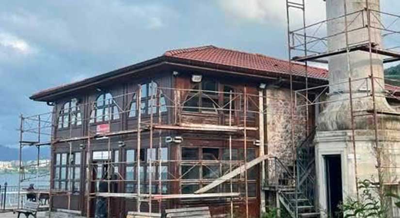 Gülburnu’da cami baştan sona yenileniyor