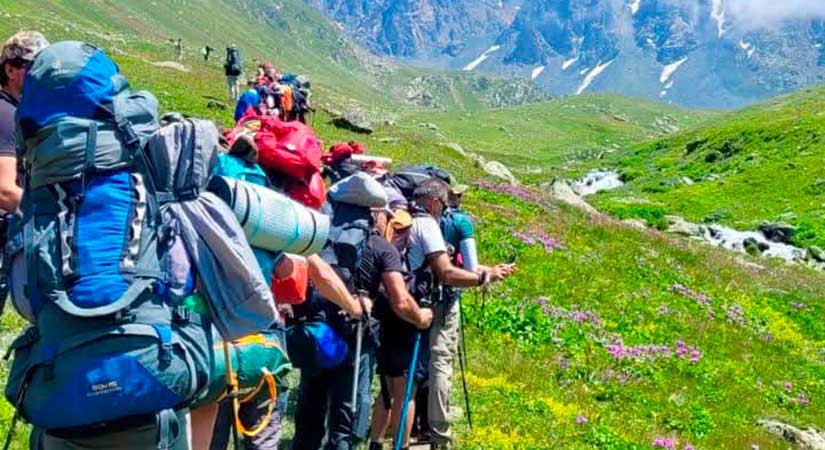Eren Türkoğlu 3 bin 937 metrede zirve yaptı