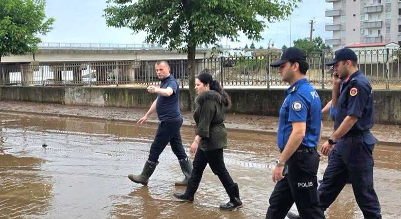 Kaymakam Sarı ve Başkan Arışan sel bölgesini gezdi