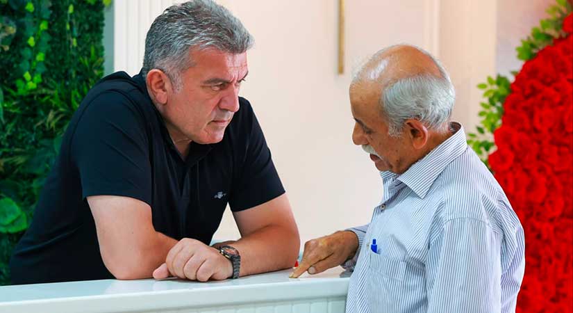 Sıbıç danışma masasına oturdu, talepleri dinledi