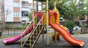 Giresun’da park ve bahçeler temizleniyor