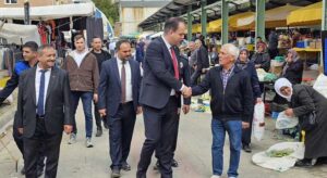Alucra’da Kandemir ve Demirağ esnafla buluştu