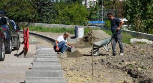 Giresun Belediyesi yol ve kaldırımları yeniliyor