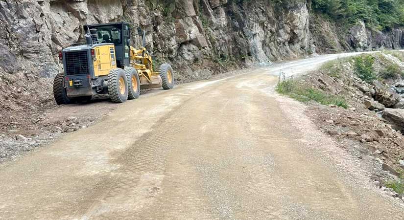 Kavraz Vadisi Yayla Yolu sathi kaplamaya hazırlanıyor