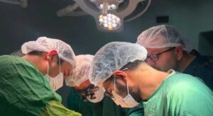 Giresun’da büyük böbrek taşlarına cerrahi müdahale