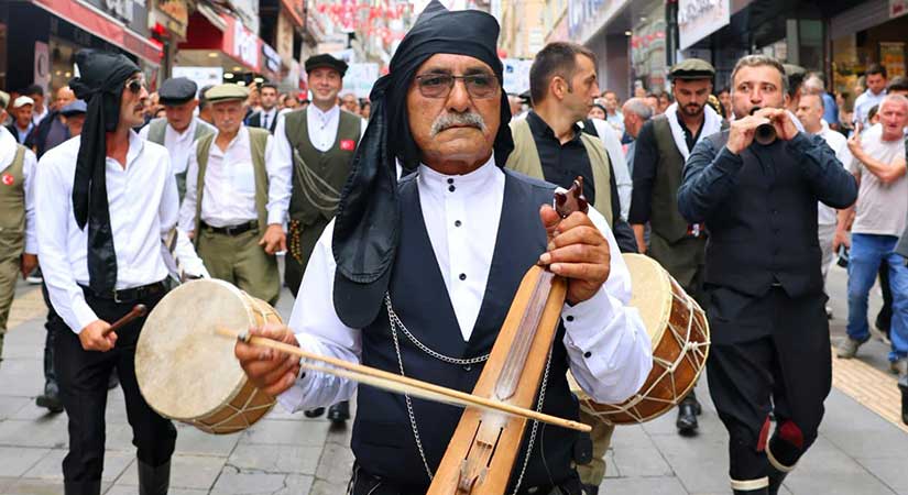 Islık Dili Festivali Giresun’da horonla başladı
