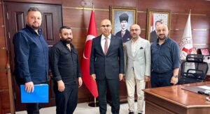 Dernek yönetimi çalışmalarını Vali Koç’a anlattı