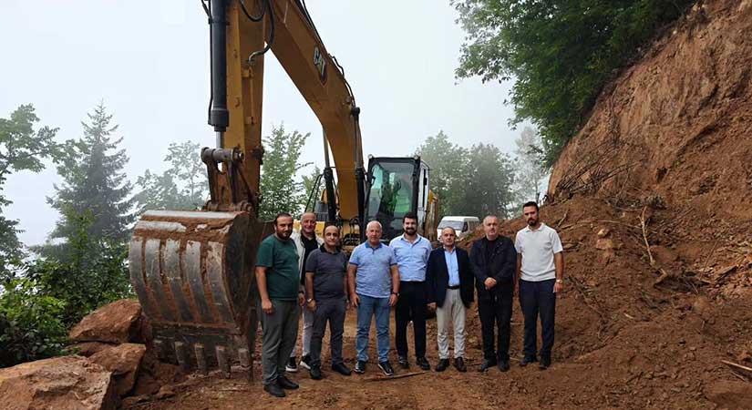 Piraziz’de Meşepınarı Yaylası yolu genişletiliyor